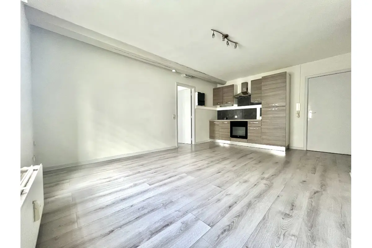 Appartement à louer à Binche 7130 600.00€ 1 chambres m² - annonce 747575