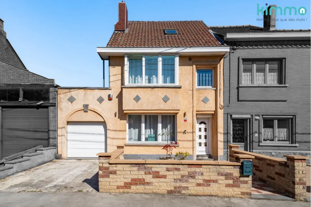 Maison à vendre à Roux 6044 275000.00€ 4 chambres 209.00m² - annonce 748127