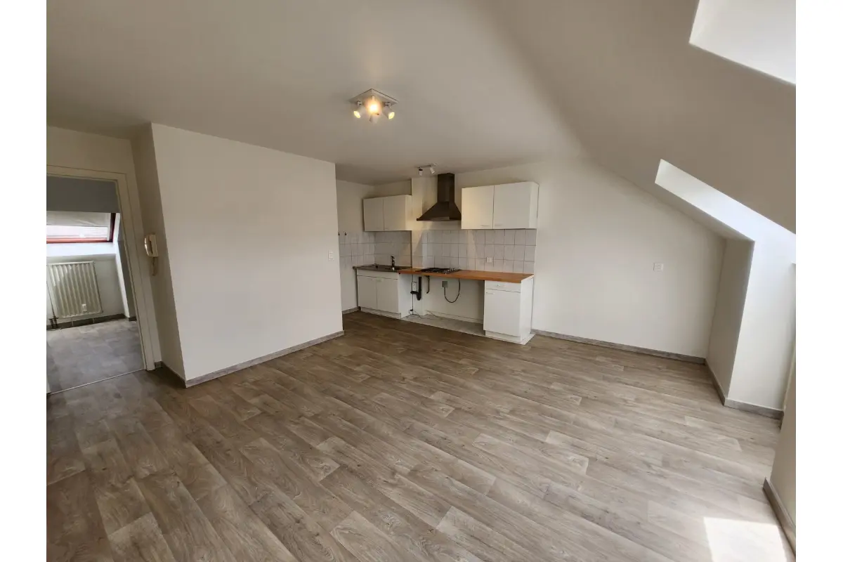 Appartement à louer à Gilly 6060 550.00€ 1 chambres 46.00m² - annonce 747677