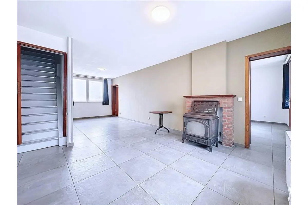 Maison à vendre à Gosselies 6041 315000.00€ 5 chambres 275.00m² - annonce 750044