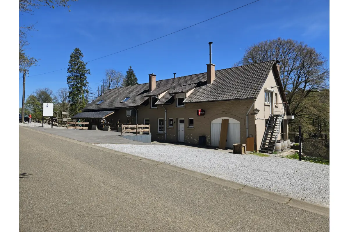 Maison à vendre à Forges 6464 685000.00€ 4 chambres 350.00m² - annonce 749640