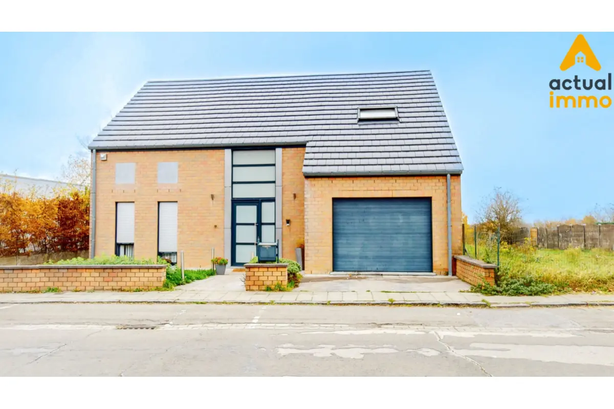 Villa à vendre à La Louvière 7100 395000.00€ 5 chambres m² - annonce 750170