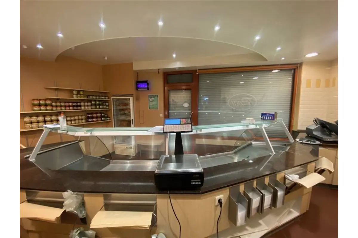Commerce à vendre à Péruwelz 7600 260000.00€ 6 chambres 300.00m² - annonce 752030