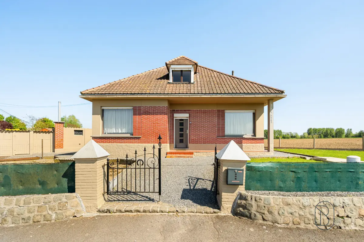 Maison à vendre à Mourcourt 7543 209000.00€ 3 chambres 150.00m² - annonce 752190