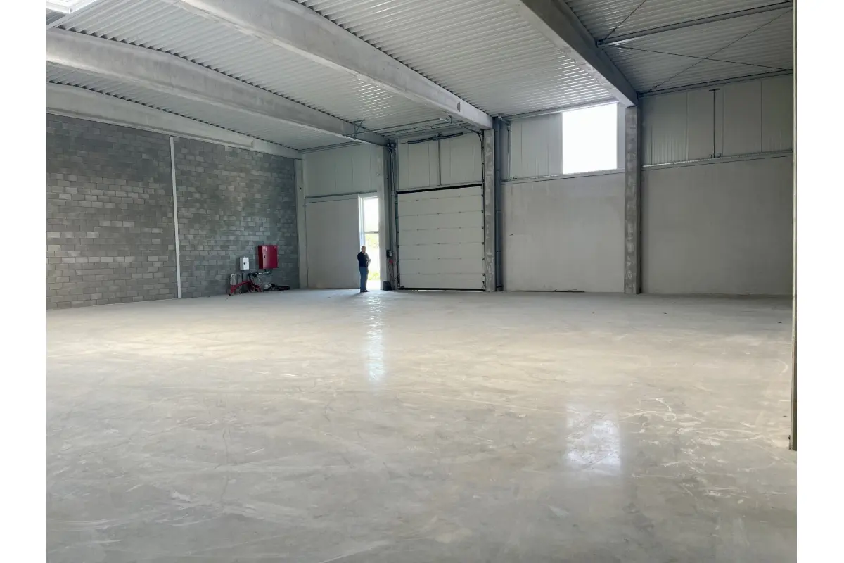 Commerce à vendre à Jumet 6040 2080000.00€  chambres 1600.00m² - annonce 752117