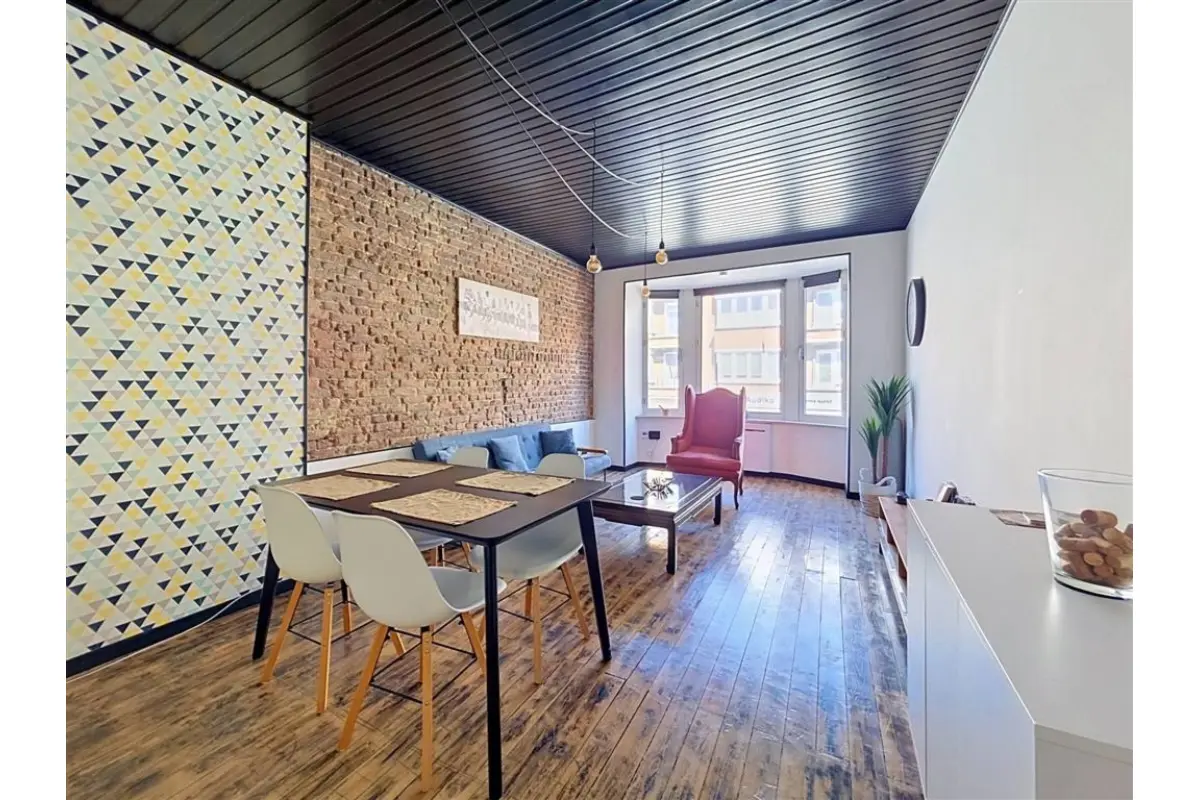Immeuble de rapport - Immeuble à appartement à vendre à Gilly 6060 285000.00€ 7 chambres 268.00m² - annonce 753811