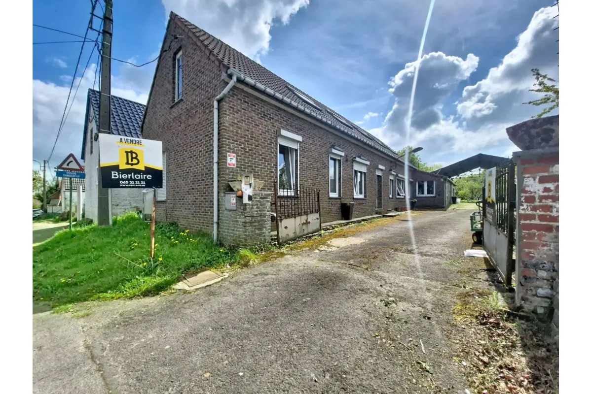 Maison à vendre à Quévy 7040 299000.00€ 3 chambres 188.00m² - annonce 752942
