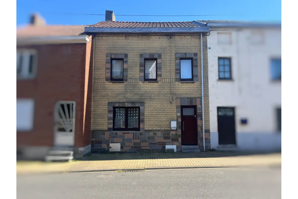 Maison à vendre à Jumet 6040 90000.00€ 2 chambres 135.00m² - annonce 753018