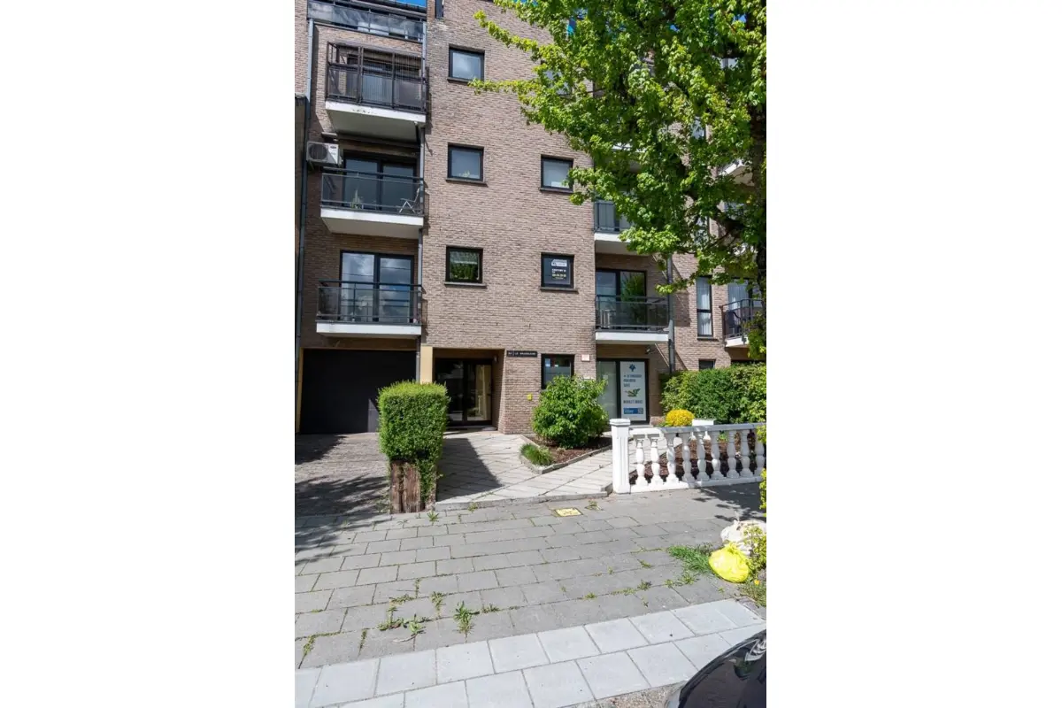 Commerce à  à La Louvière 7100 165000.00€ 1 chambres 70.00m² - annonce 753204