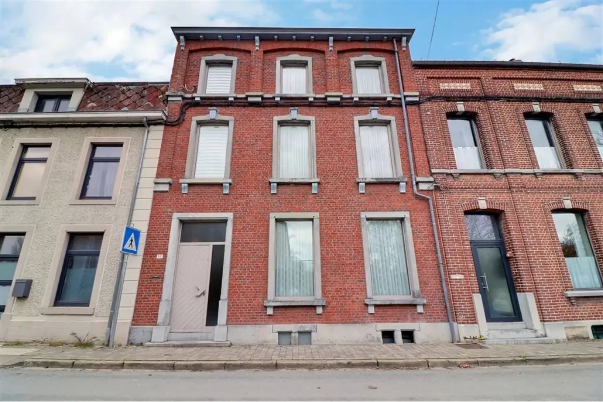 Maison à vendre à Chimay 6460 249000.00€ 6 chambres m² - annonce 753332