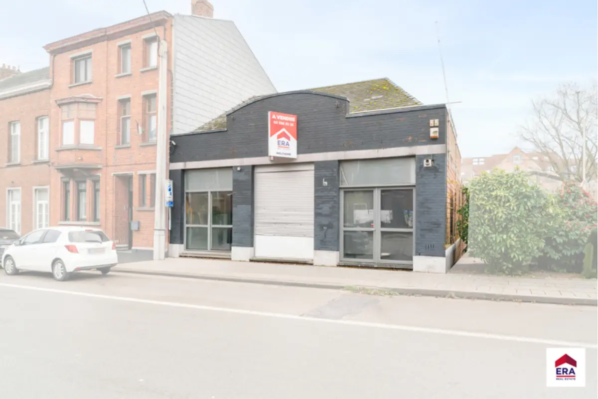 Commerce à vendre à Braine-le-Comte 7090 370000.00€ 0 chambres 300.00m² - annonce 754156