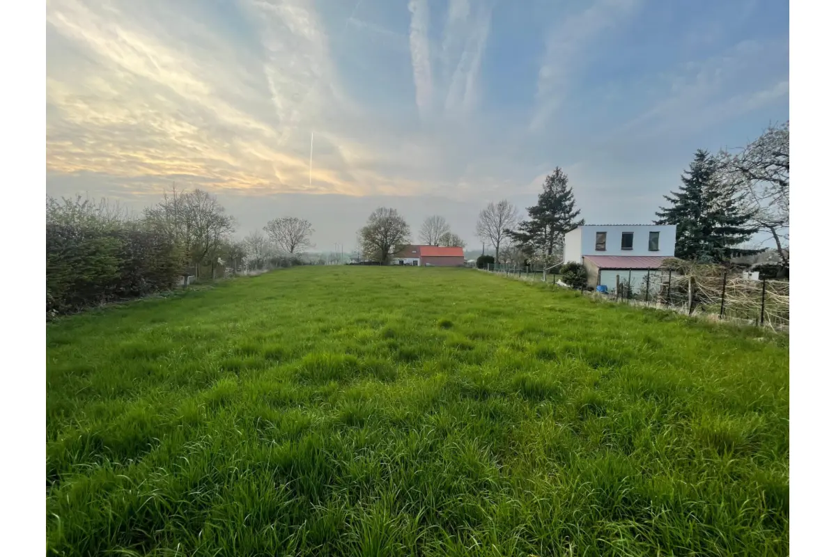 Terrain à vendre à Vezon 7538 70000.00€  chambres m² - annonce 754649