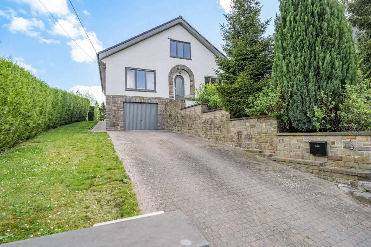 Villa à vendre à Roux 6044 385000.00€ 4 chambres 182.00m² - annonce 754213