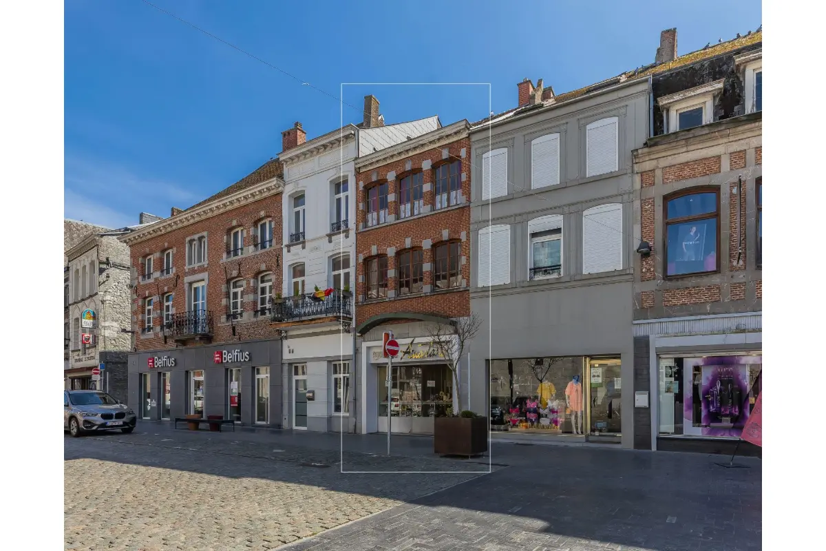 Immeuble de rapport - Immeuble à appartement à vendre à Chimay 6460 389900.00€ 4 chambres 215.00m² - annonce 755782