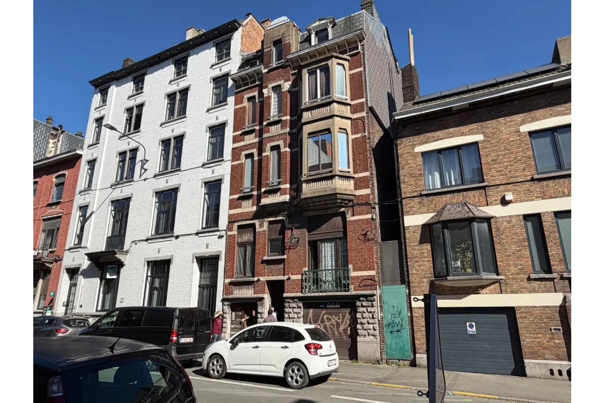 Immeuble de rapport - Immeuble à appartement à vendre à Charleroi 6000 399500.00€ 9 chambres 430.00m² - annonce 755306