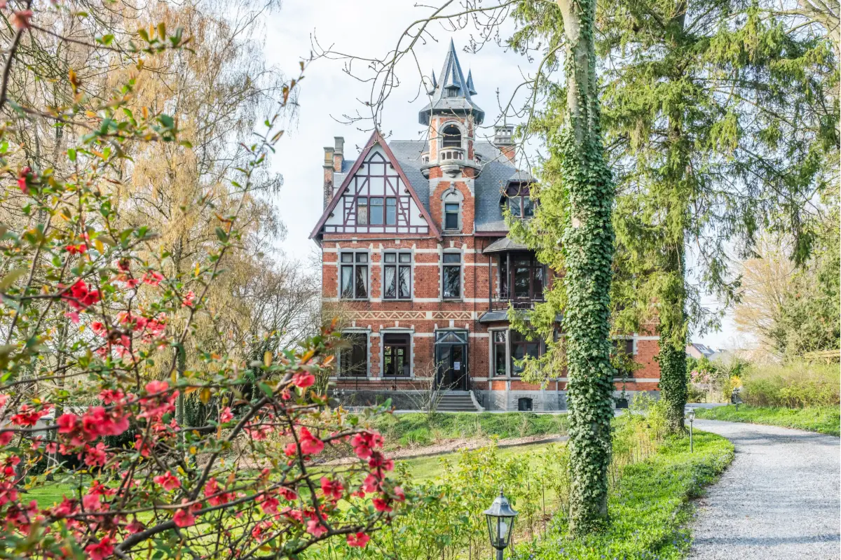 Maison à vendre à Binche 7130 850000.00€ 6 chambres 450.00m² - annonce 755545
