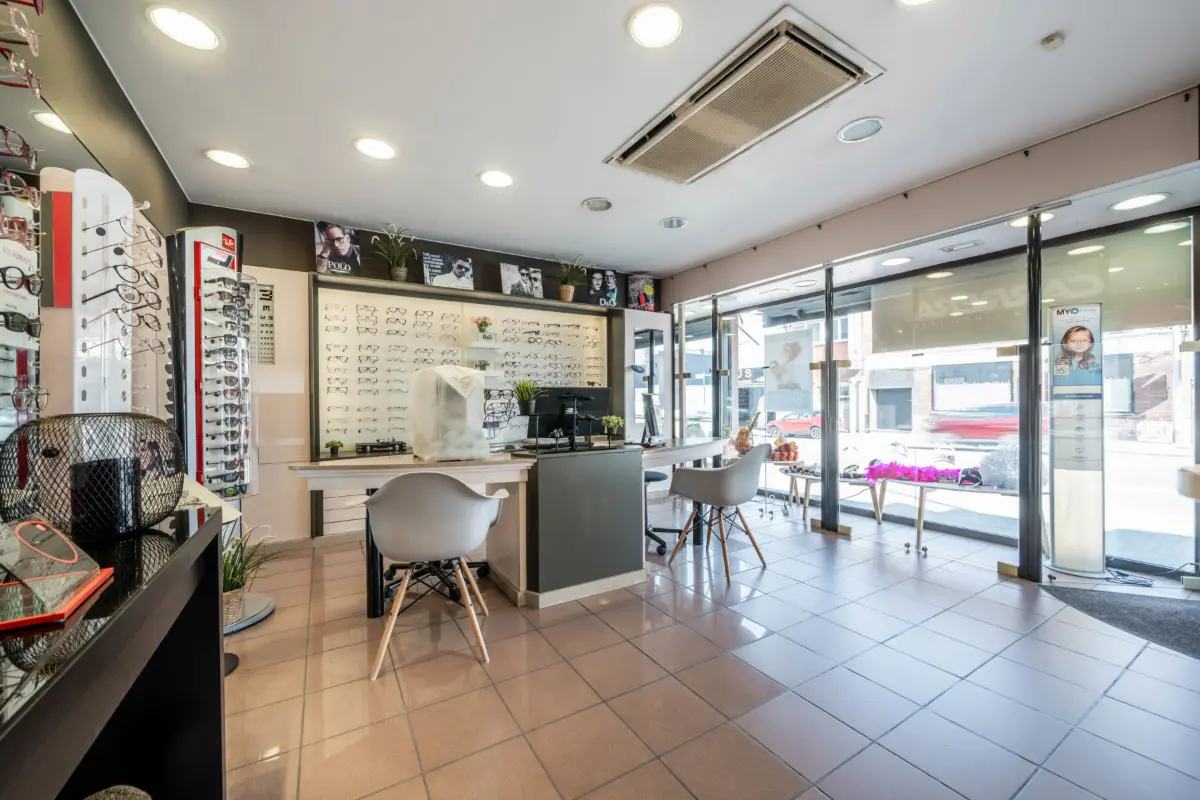 Commerce à vendre à La Louvière 7100 120000.00€  chambres 97.00m² - annonce 755361
