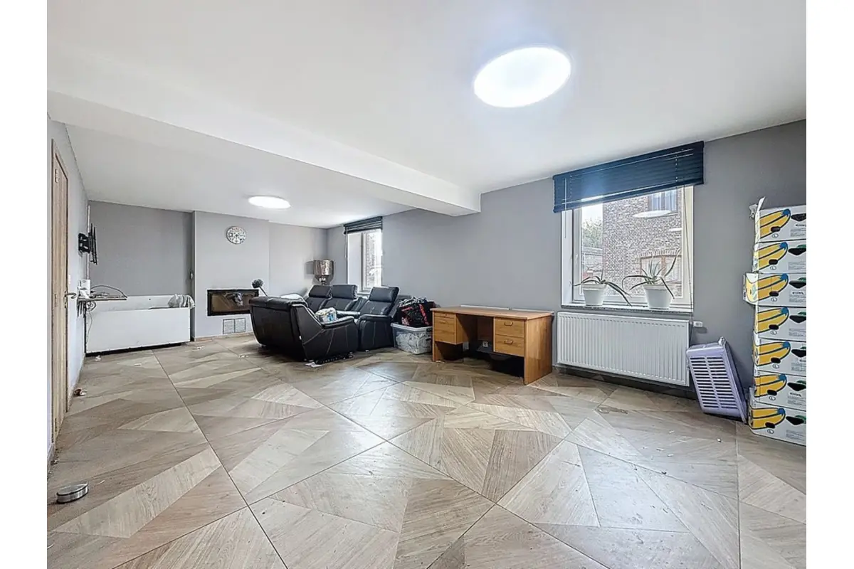 Maison à vendre à Aiseau-Presles 6250 359000.00€ 6 chambres m² - annonce 756631