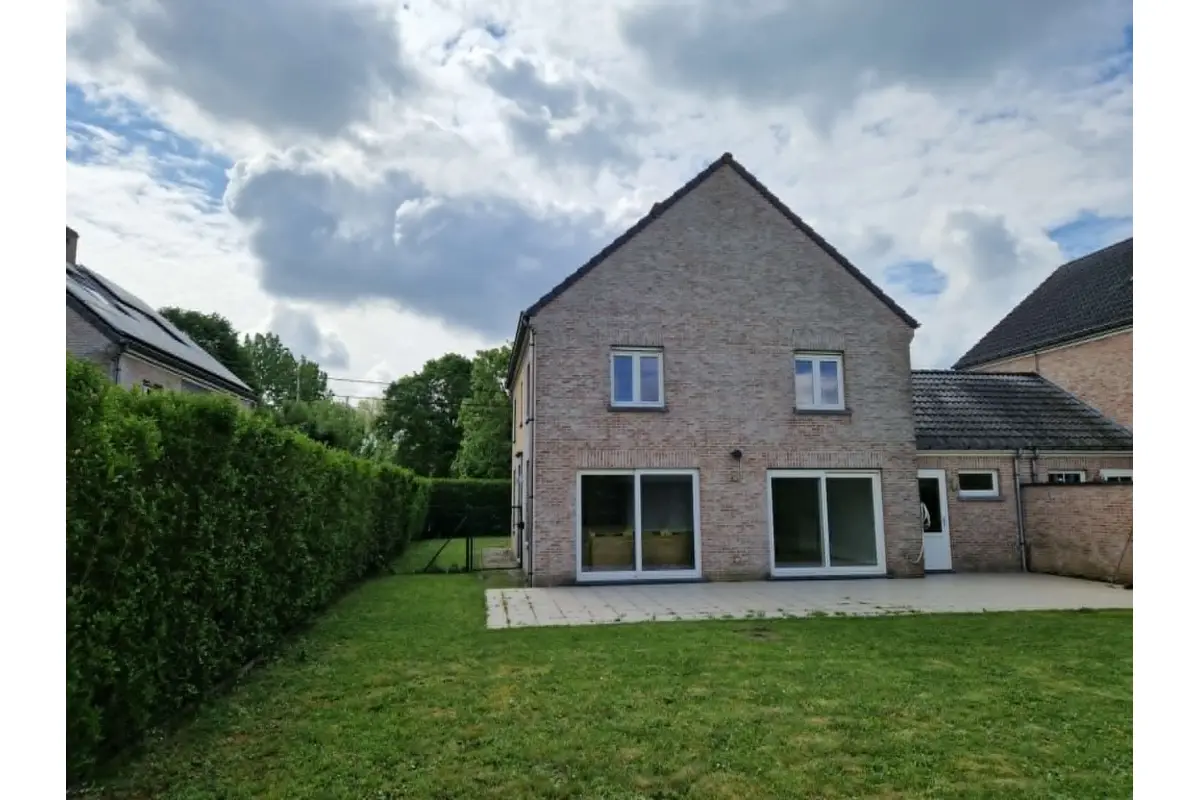 Maison à louer à Enghien 7850 1490.00€ 4 chambres 180.00m² - annonce 756538