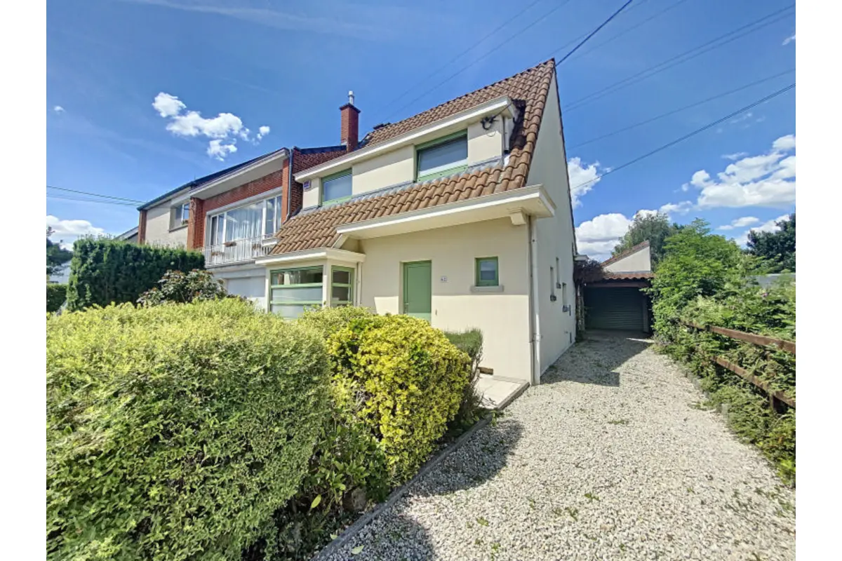 Maison à vendre à Hyon 7022 389000.00€ 3 chambres 180.00m² - annonce 756664