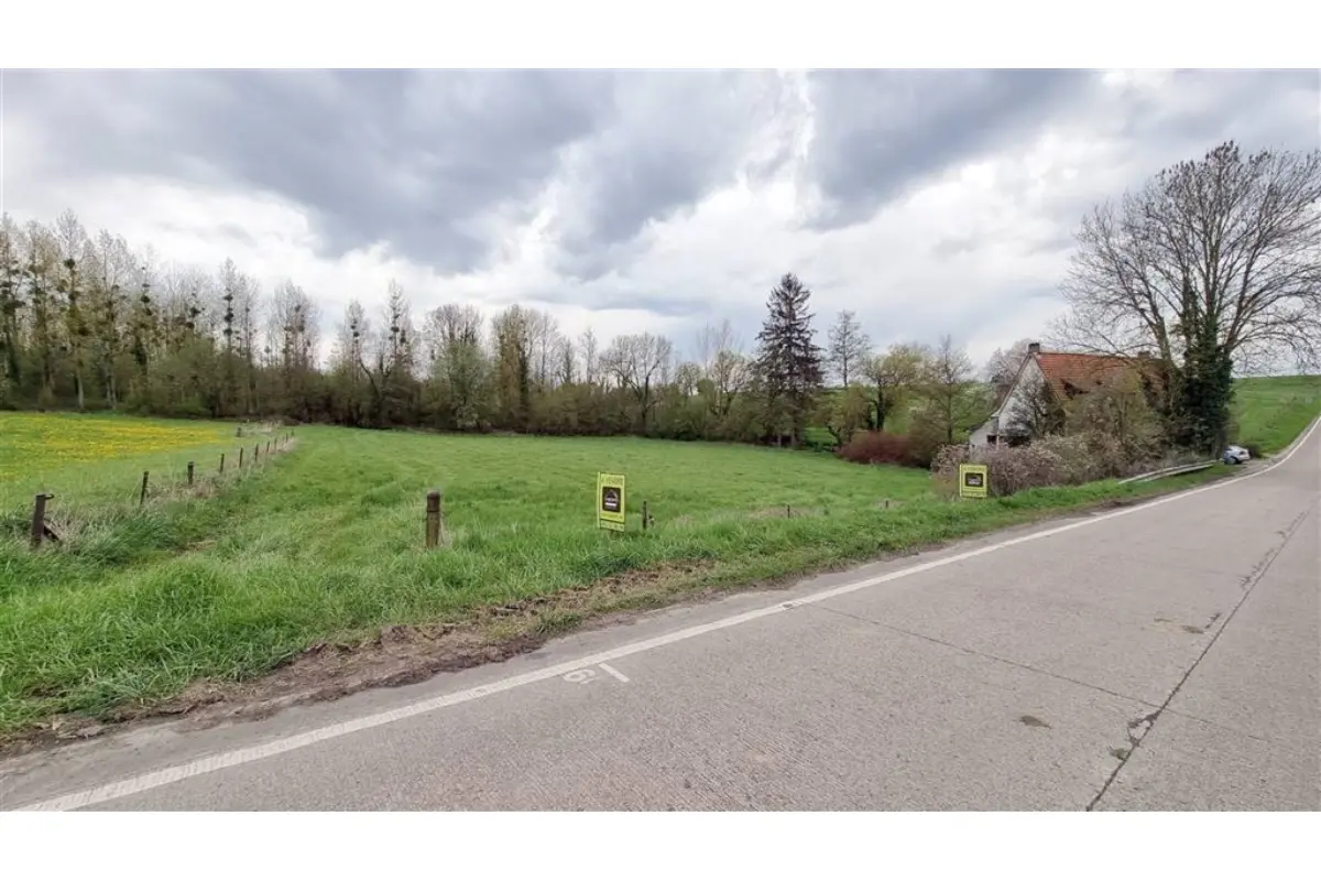 Terrain à  à Roisin 7387 60000.00€  chambres m² - annonce 757177