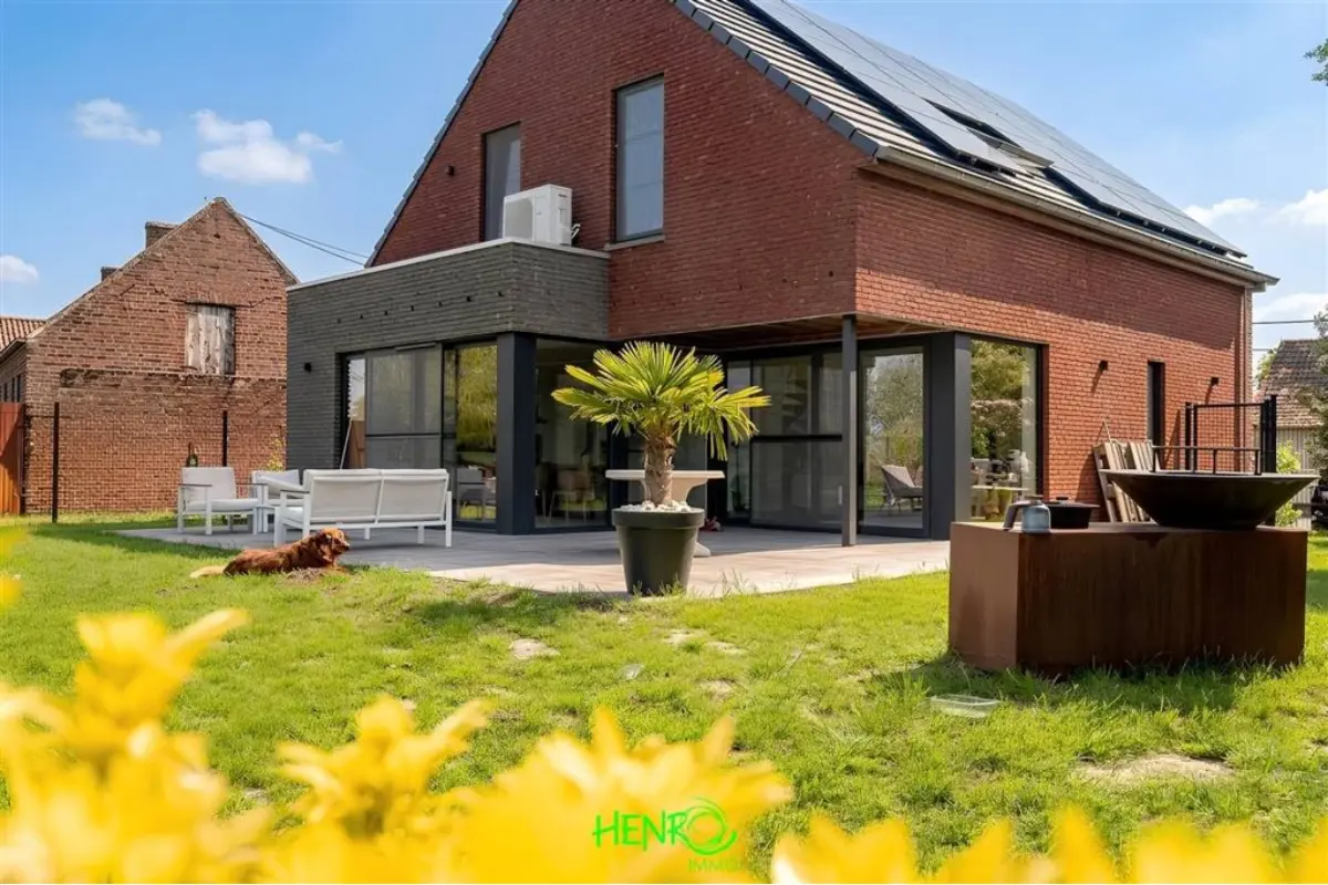 Villa à vendre à Escanaffles 7760 539000.00€ 3 chambres m² - annonce 756684