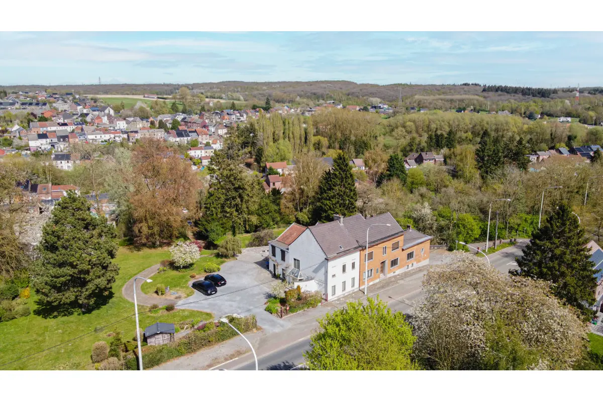 Immeuble de rapport - Immeuble à appartement à vendre à Fontaine-l'Evêque 6140 395000.00€ 6 chambres 457.00m² - annonce 758012