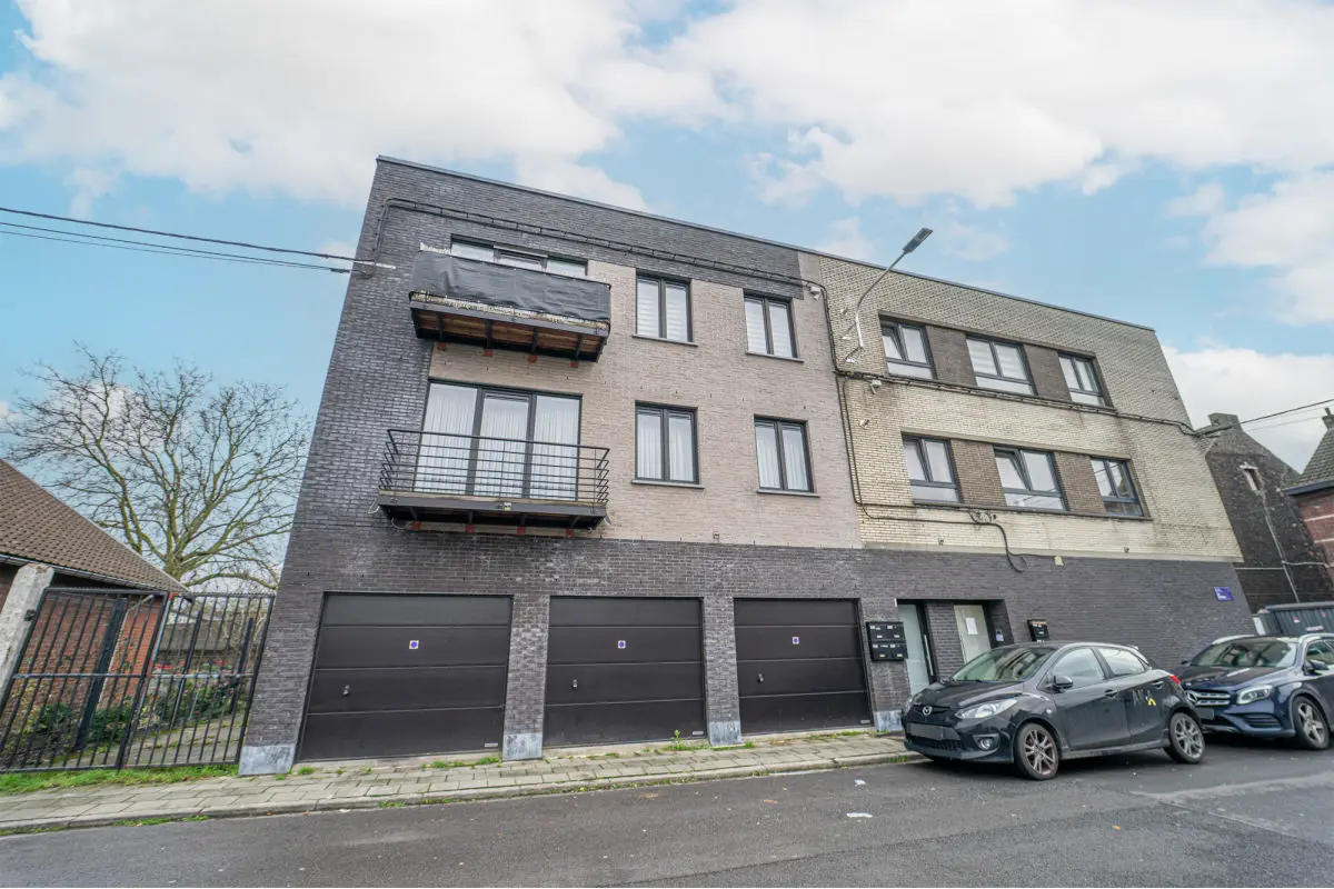 Immeuble de rapport - Immeuble à appartement à vendre à Dampremy 6020 580000.00€ 8 chambres 420.00m² - annonce 758015