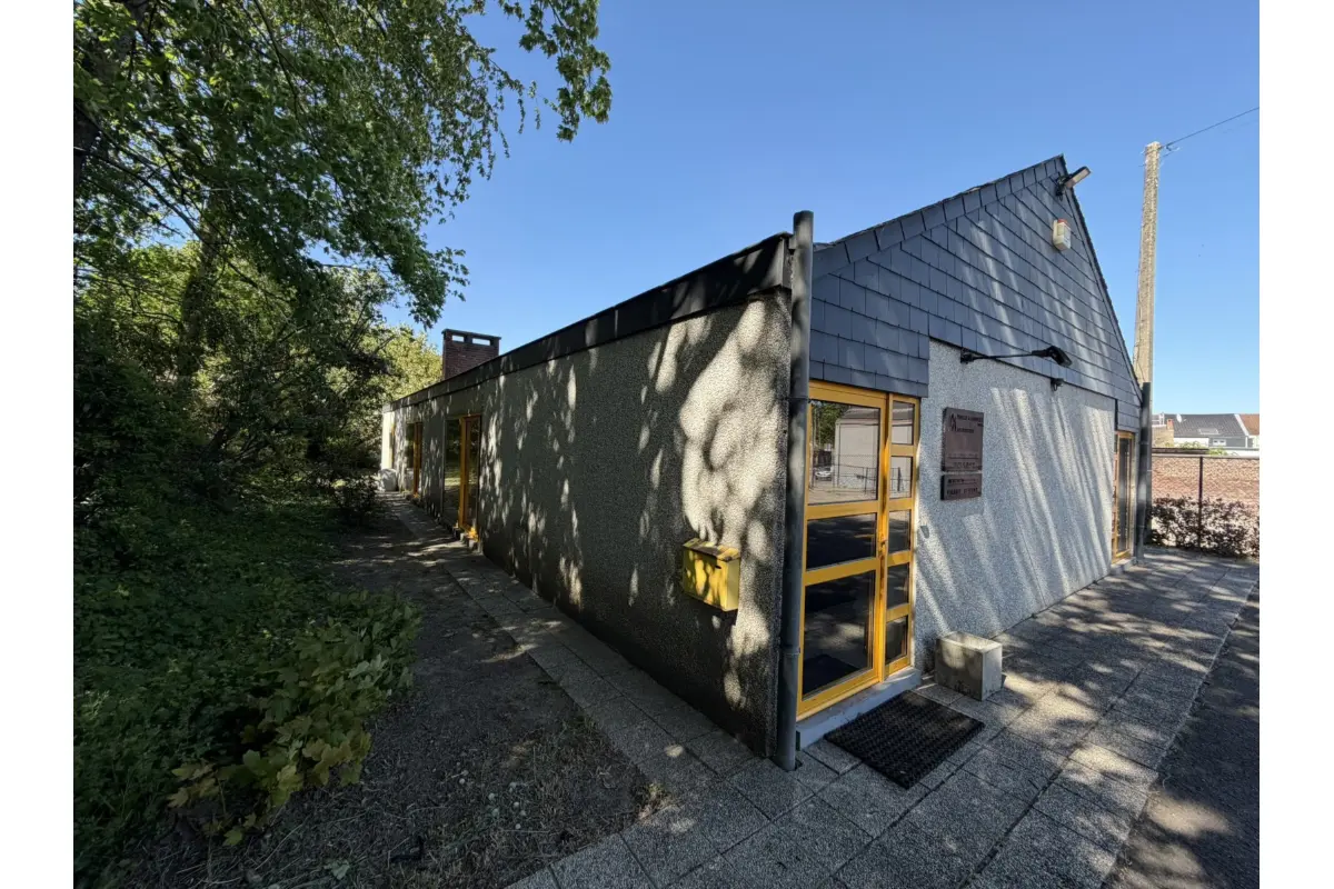 Commerce à  à Marcinelle 6001 209000.00€  chambres 200.00m² - annonce 758449