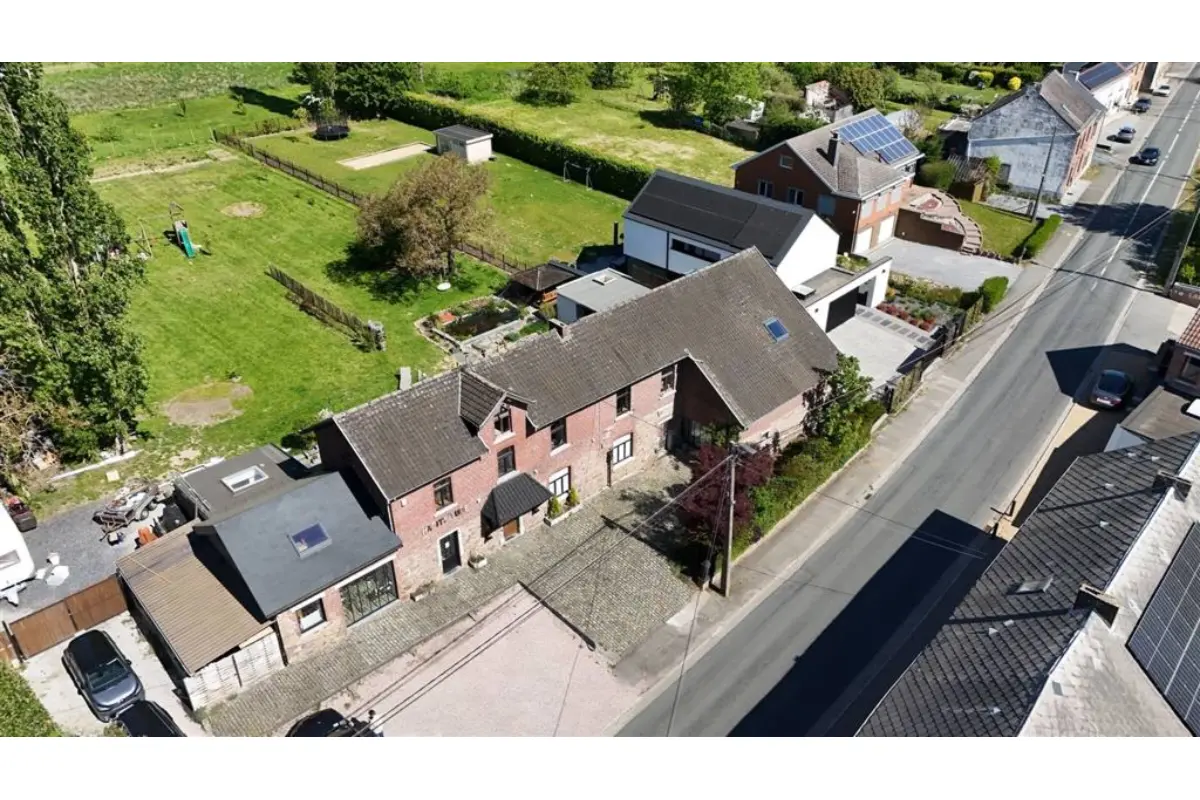 Maison à vendre à Jamioulx 6120 240000.00€ 2 chambres 240.00m² - annonce 758403