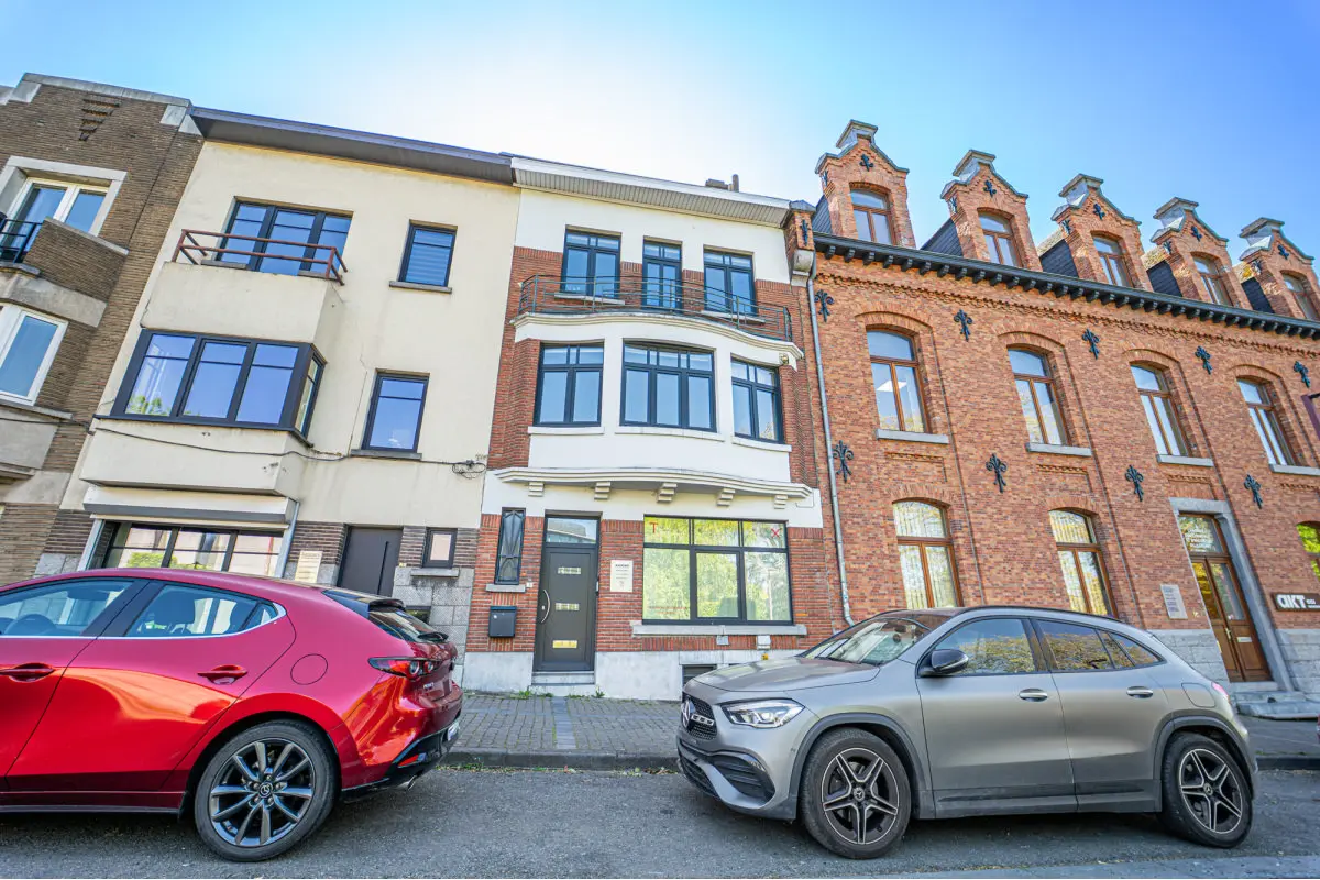 Commerce à vendre à Charleroi 6000 328000.00€  chambres 220.00m² - annonce 758004