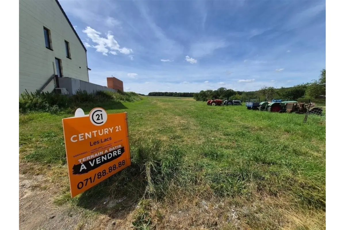 Terrain à bâtir à vendre à Presles 6250 115000.00€  chambres m² - annonce 758903