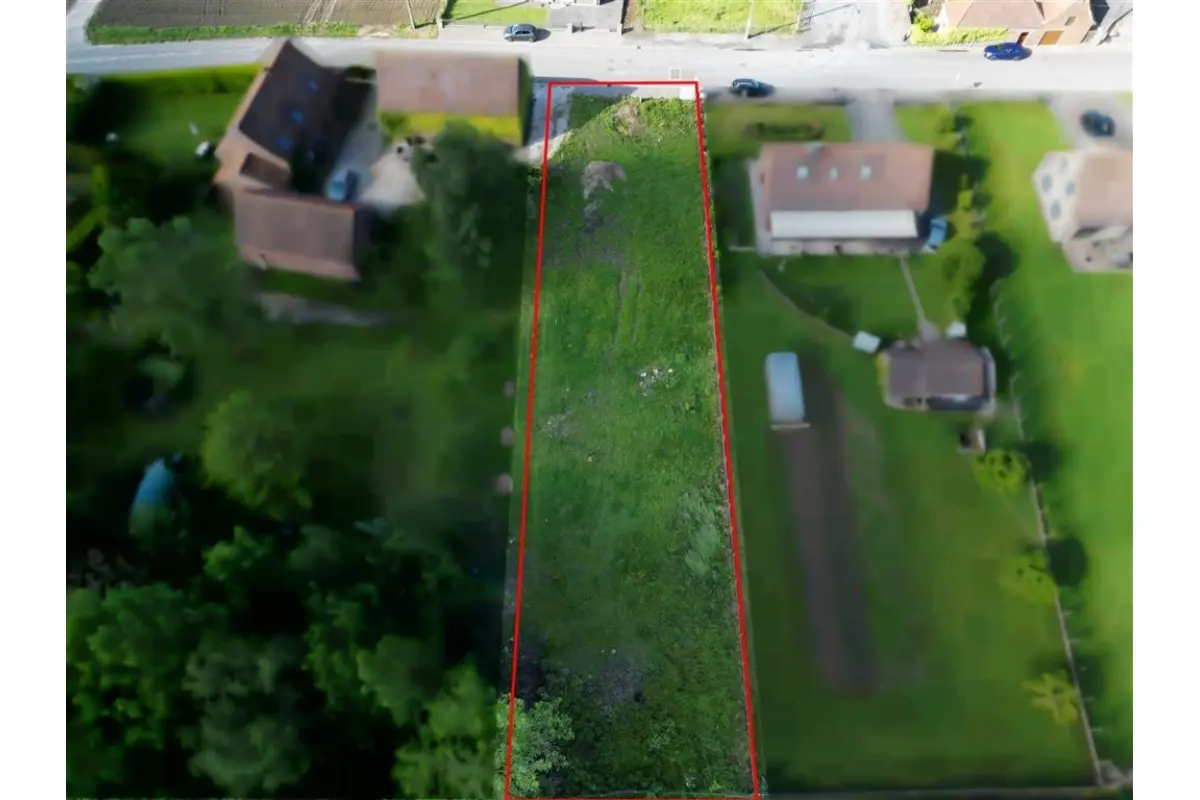 Terrain à  à Vezon 7538 85000.00€  chambres m² - annonce 759418