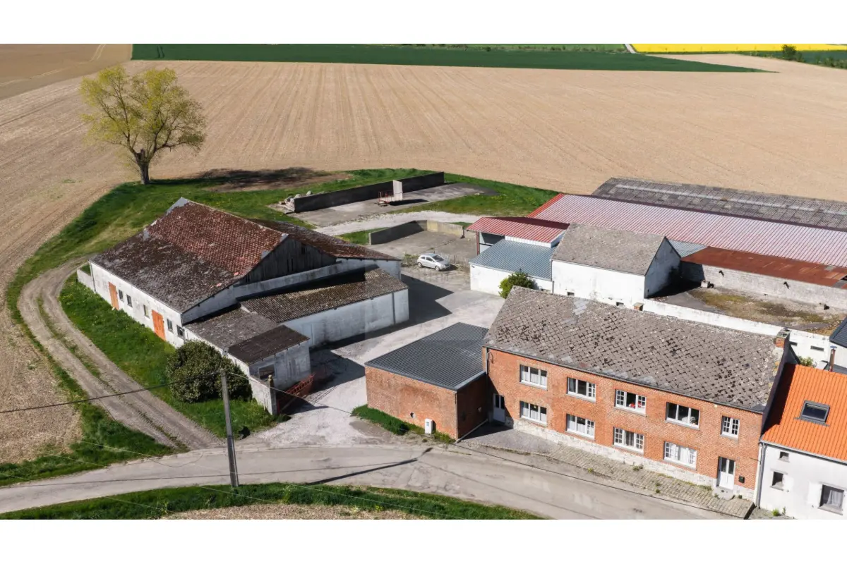 Villa à vendre à Strée 6511 490000.00€ 8 chambres 372.00m² - annonce 759129