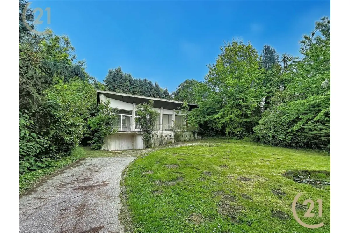 Villa à vendre à Mourcourt 7543 300000.00€ 4 chambres 232.00m² - annonce 759630