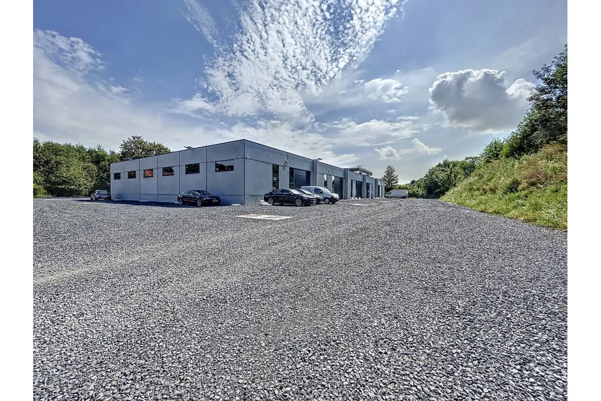 Commerce à louer à Tournai 7500 1100.00€  chambres 185.00m² - annonce 760521
