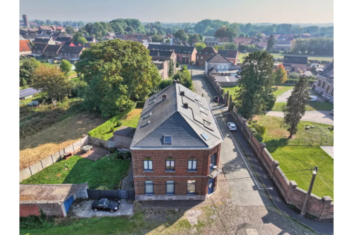 Maison à vendre à Chièvres 7950 420000.00€ 5 chambres 350.00m² - annonce 761763