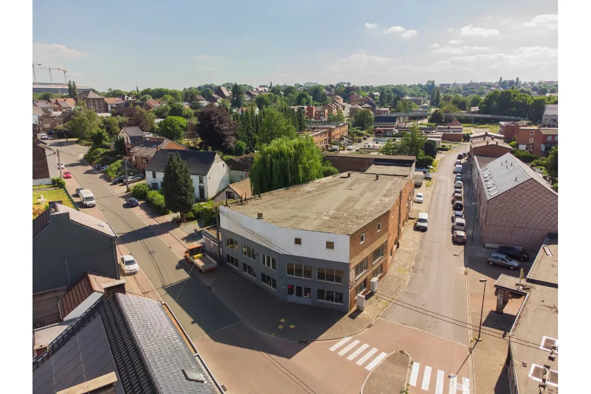 Immeuble de rapport - Immeuble à appartement à vendre à Gilly 6060 399000.00€ 4 chambres 2567.00m² - annonce 761354