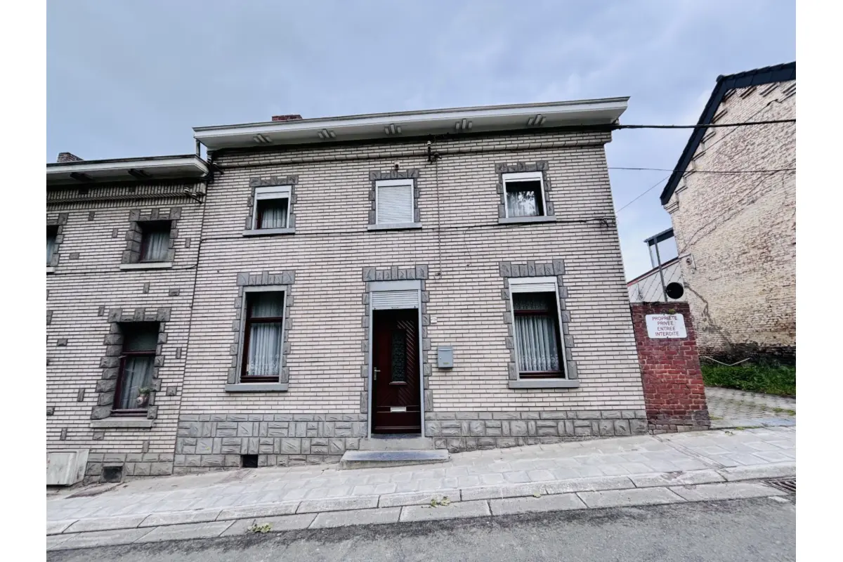 Maison à vendre à Morlanwelz 7140 134000.00€ 3 chambres 140.00m² - annonce 762950