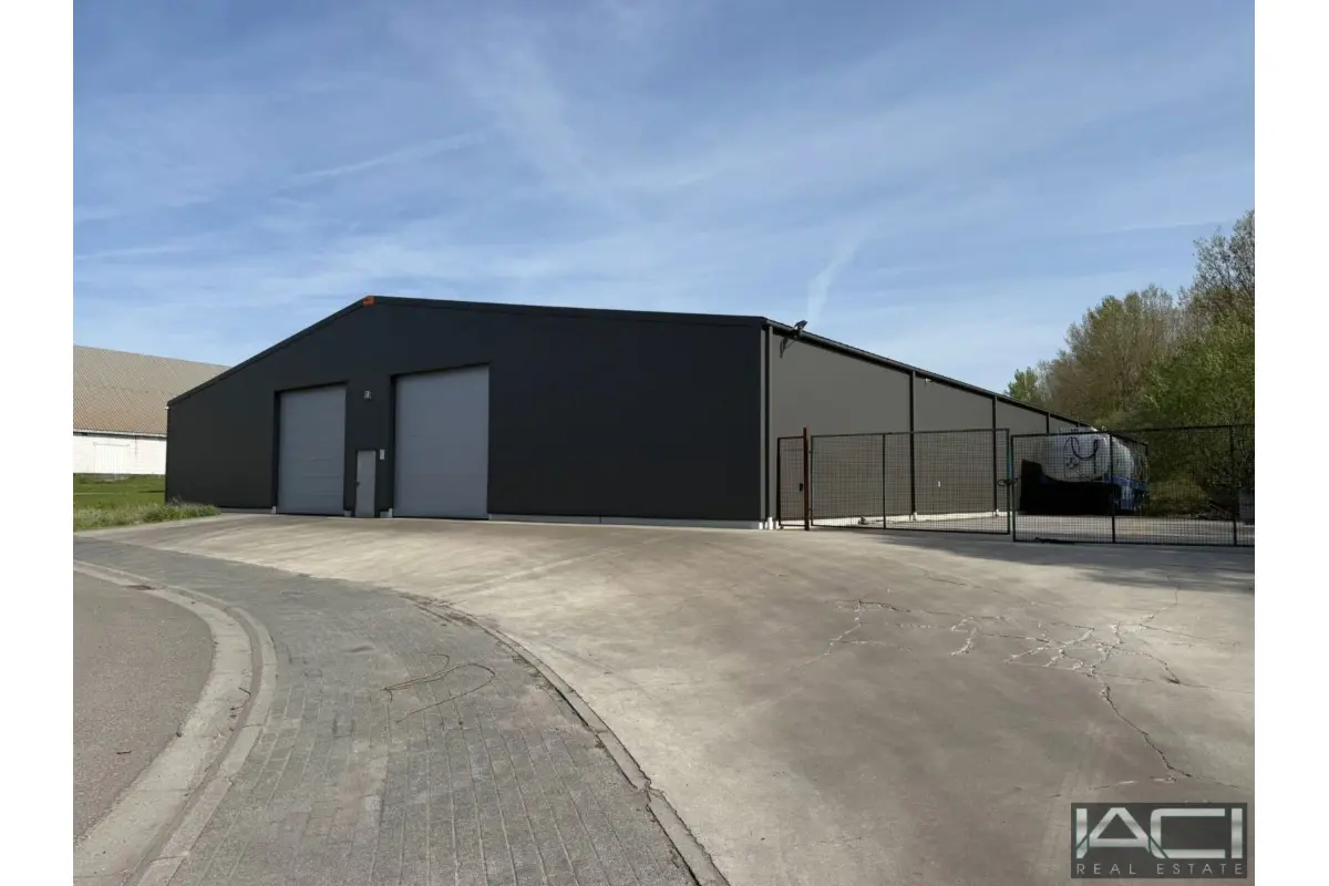 Commerce à louer à Donstiennes 6536 5750.00€  chambres 1500.00m² - annonce 763144