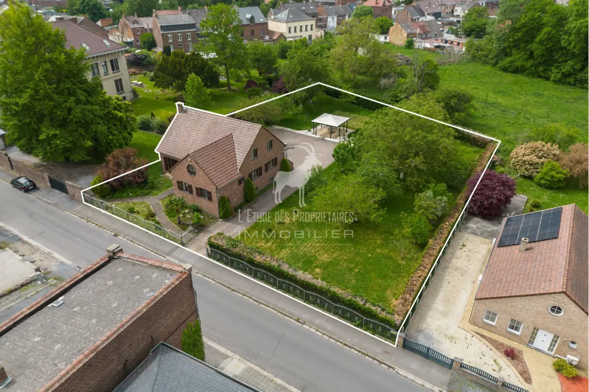 Maison à  à Colfontaine 7340 999999.00€ 7 chambres 301.00m² - annonce 763648