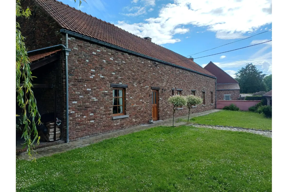 Maison à vendre à Sars-la-Bruyère 7080 290000.00€ 3 chambres m² - annonce 764234