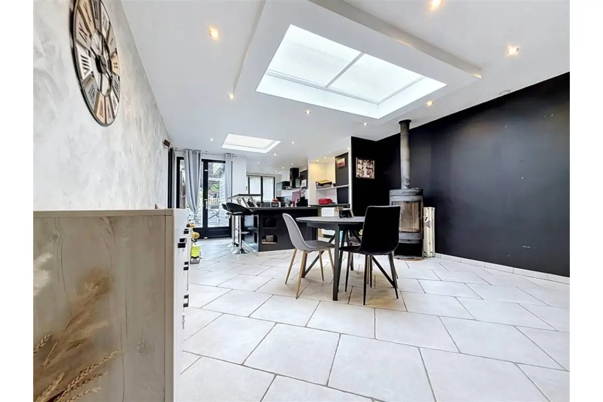 Maison à vendre à Mouscron 7700 219000.00€ 2 chambres 170.00m² - annonce 765103
