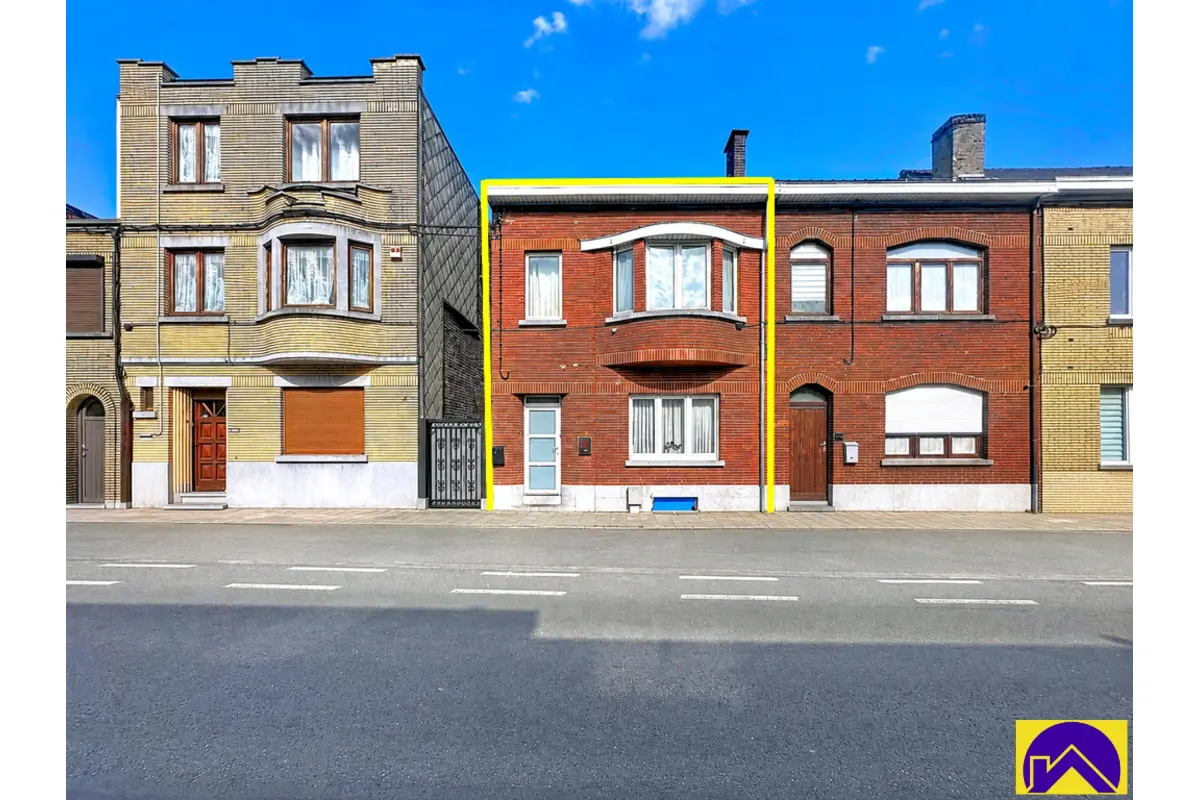 Immeuble mixte à  à Gilly 6060 269000.00€ 5 chambres 233.00m² - annonce 764711