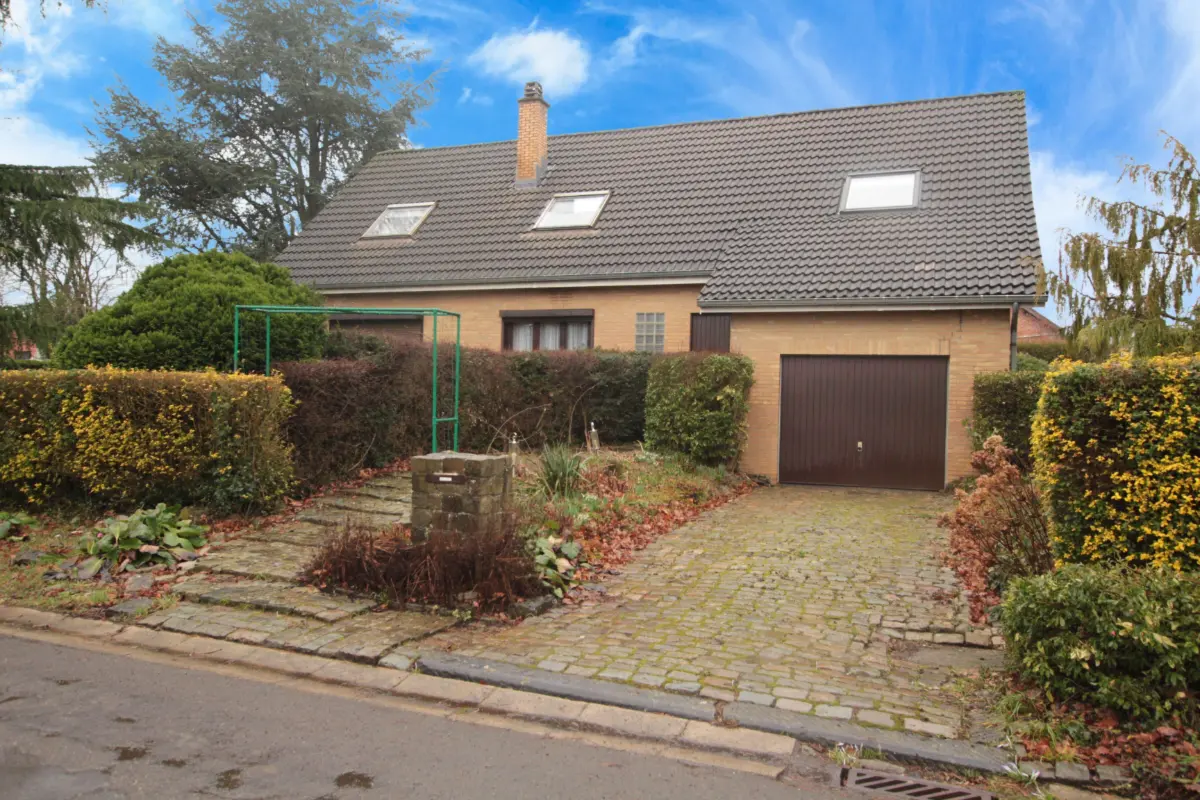 Villa à vendre à Gerpinnes 6280 307000.00€ 3 chambres 184.00m² - annonce 765951