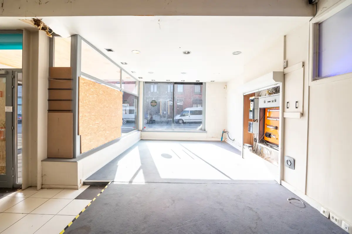 Commerce à vendre à Marcinelle 6001 219000.00€  chambres 346.06m² - annonce 765655