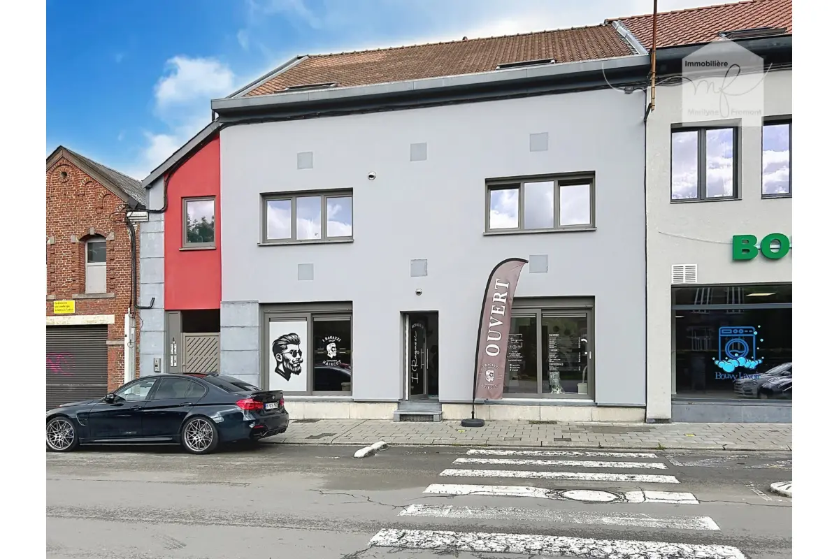 Appartement à louer à La Louvière 7100 825.00€ 2 chambres 123.00m² - annonce 765880
