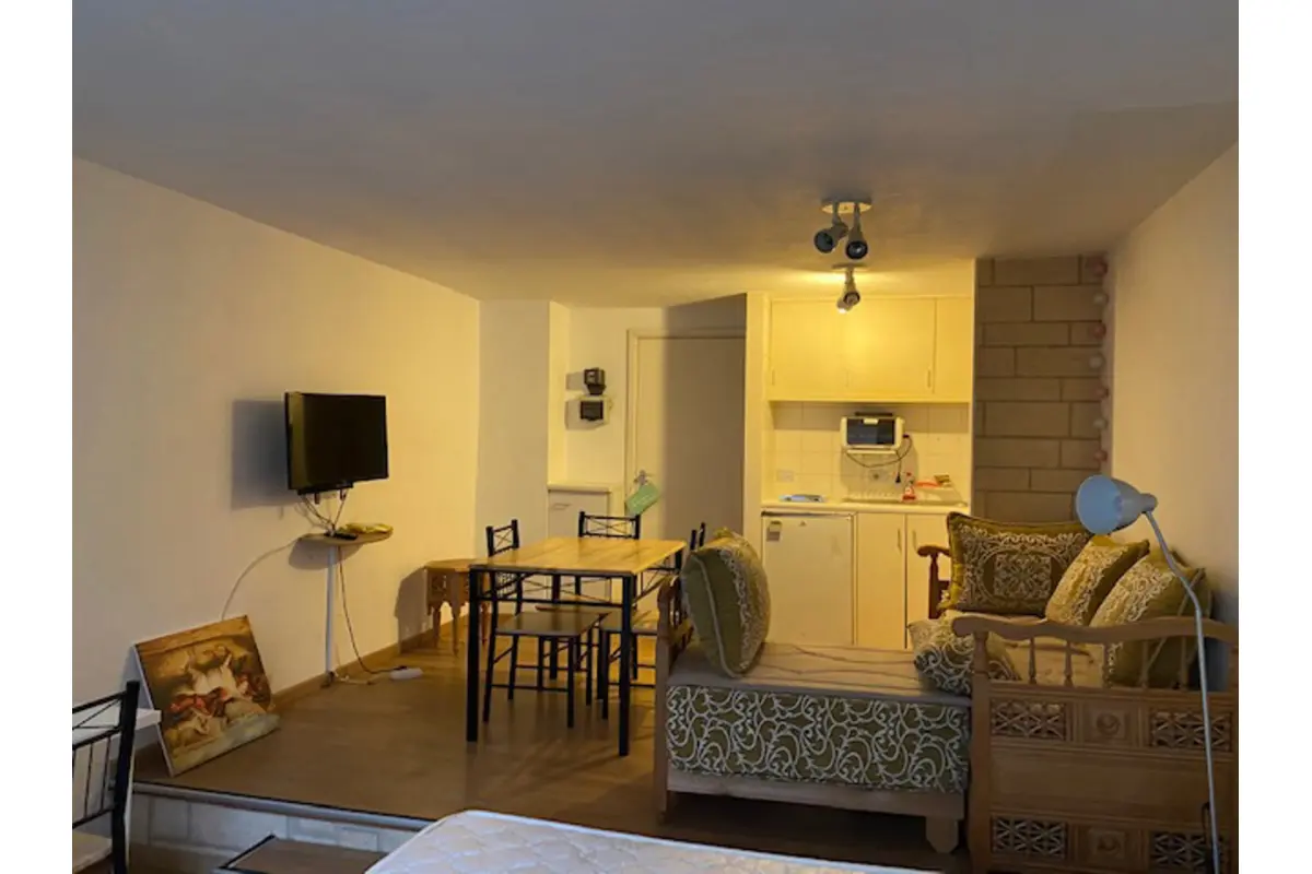 Studio à  à Saint-Gilles 1060 750.00€ 1 chambres 35.00m² - annonce 765738