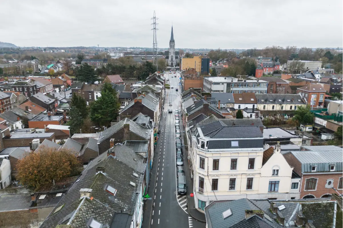 Appartement à vendre à Marchienne-au-Pont 6030 109000.00€ 5 chambres 326.00m² - annonce 765614