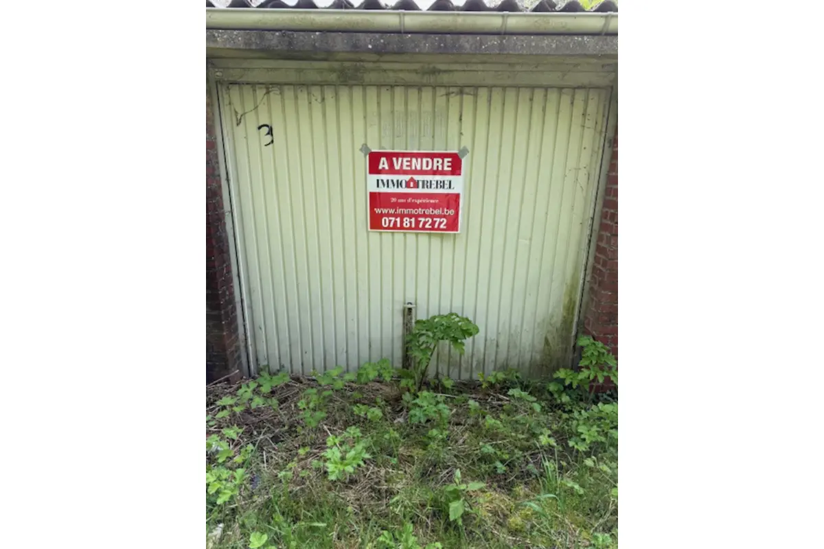 Box à vendre à Fontaine-l'Evêque 6140 12000.00€  chambres m² - annonce 766768